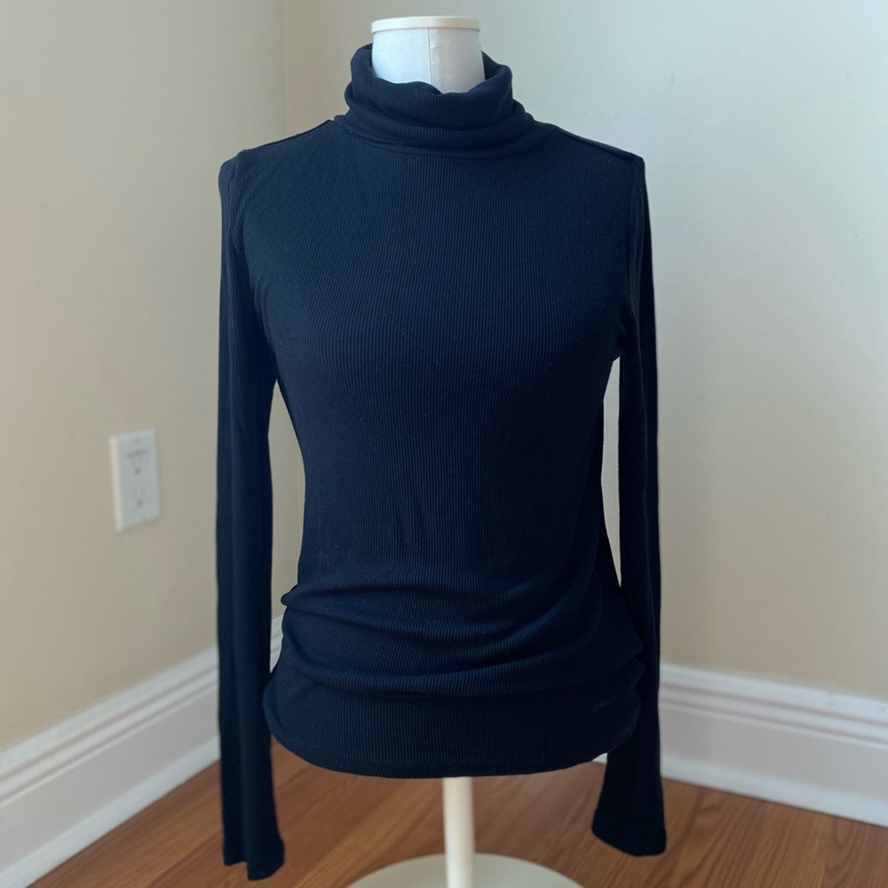 LOFT turtle neck top